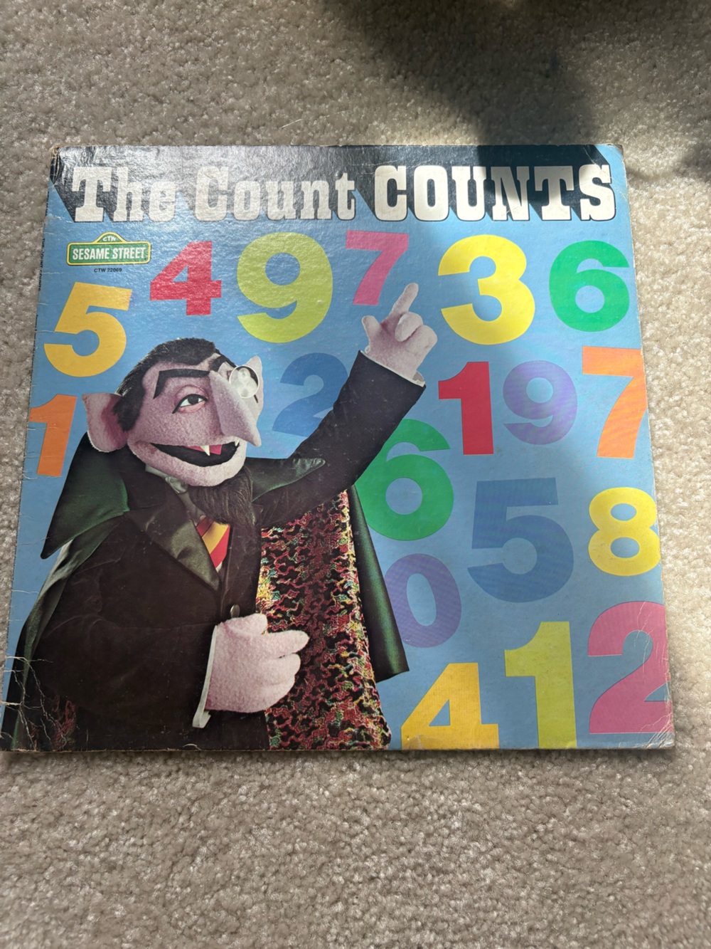 Sesame Street Yellow & Blue The Count Counts Record Label Art